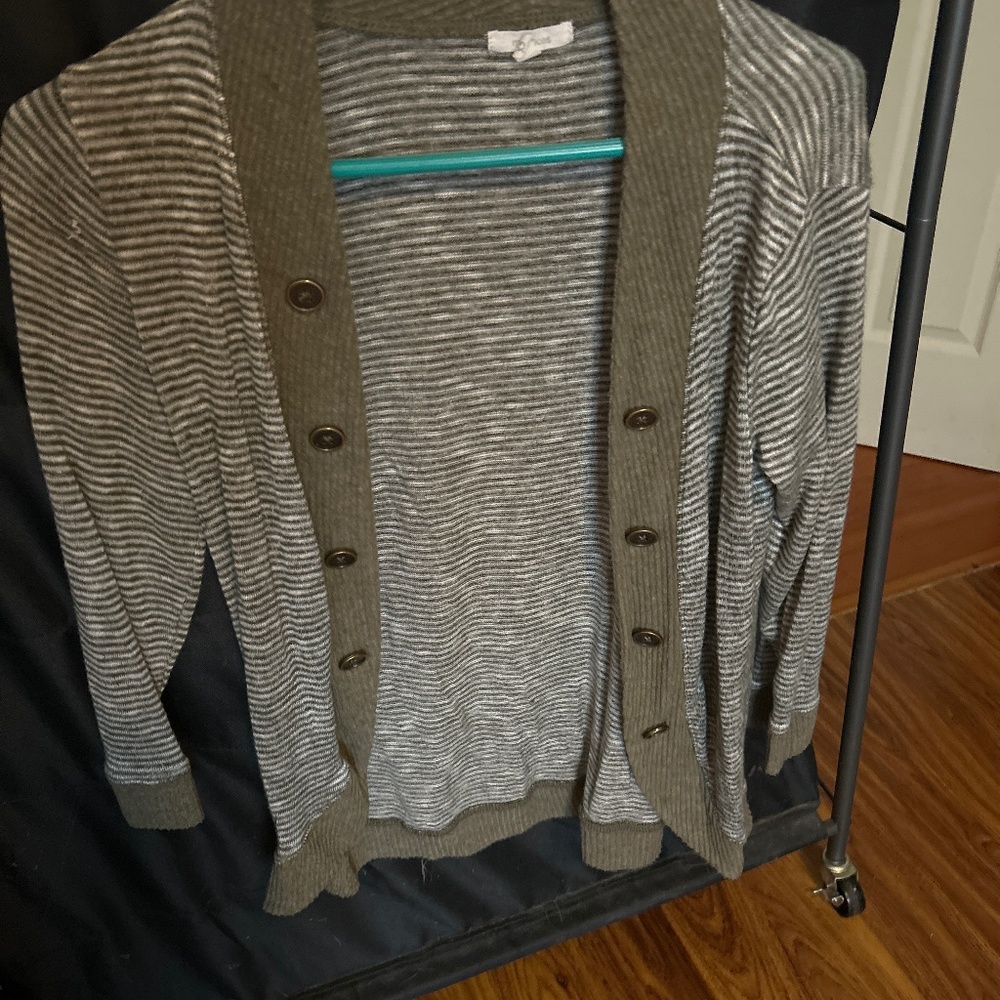 3/4 sleeve top